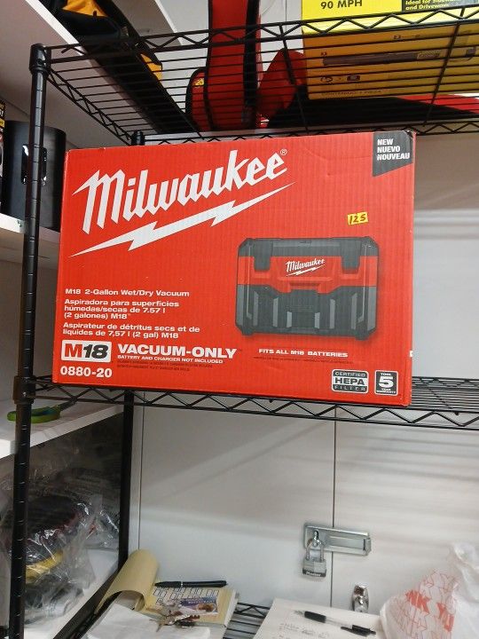 Milwaukee New M18 Wet/ Vacuum