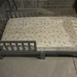 Brand New Toddler Bed - Lightly Used