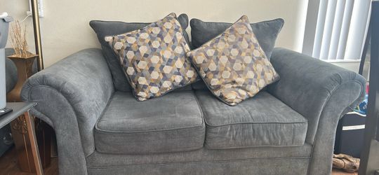 Love seat