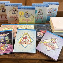 HUGE LOT Sailor Moon Seasons 1-5 + Movies & Crystal Seasons 1-3 w/ ALL Originals