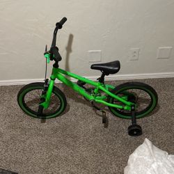 New 16" Boys Bike With Training Wheels 