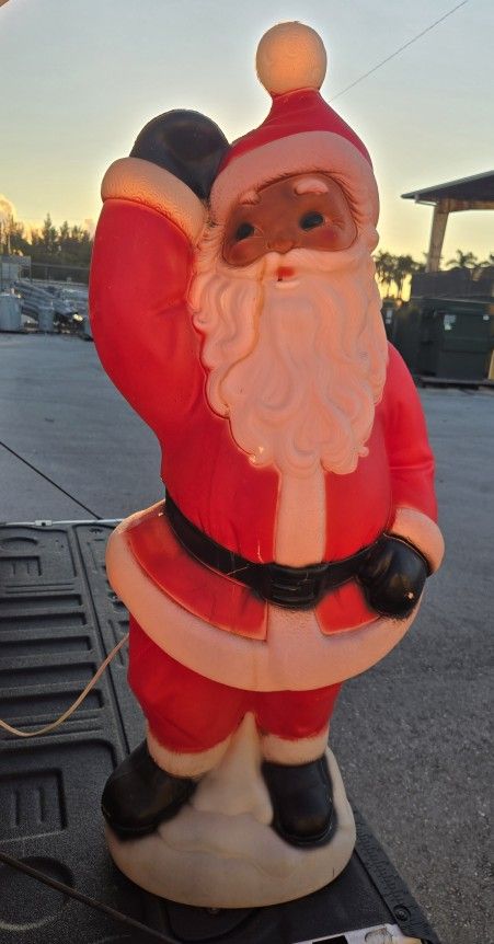 Vintage Waving Santa General Foam Plastics 40 Inch Blow Mold Christmas Holiday