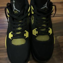 Jordan 4s