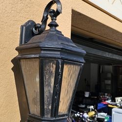 3 Light Aluminum Die Cast Outdoor Fixture