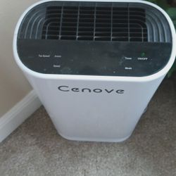 Air Purifier. Full Room Capacity GENOVE Brand. Works Great Looks Good
