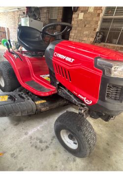 Troybuilt Riding Lawnmower