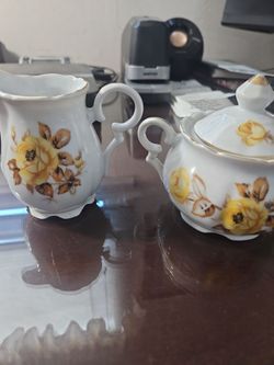 Vintage Cotillion pattern Sugar and Creamer