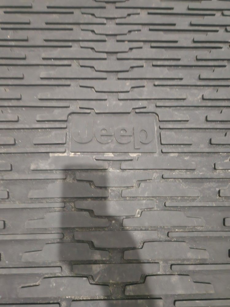 JEEP Grand Cherokee Rear Rubber Cargo Tray Liner Mat Used OEM MOPAR