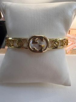 Luxe Emblem Bangle Stamped 