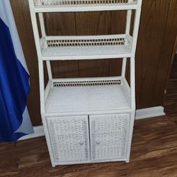 CUTE WICKER SHELF