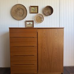 Danish Teak Dresser / Chest of Drawers