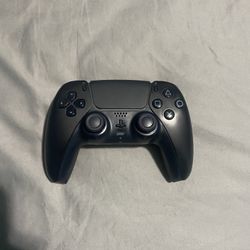 Black PS5 Controller