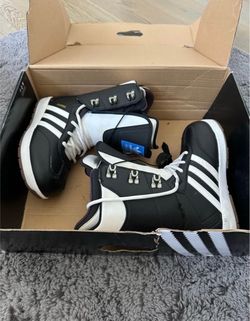 Adidas samba snowboarding boots