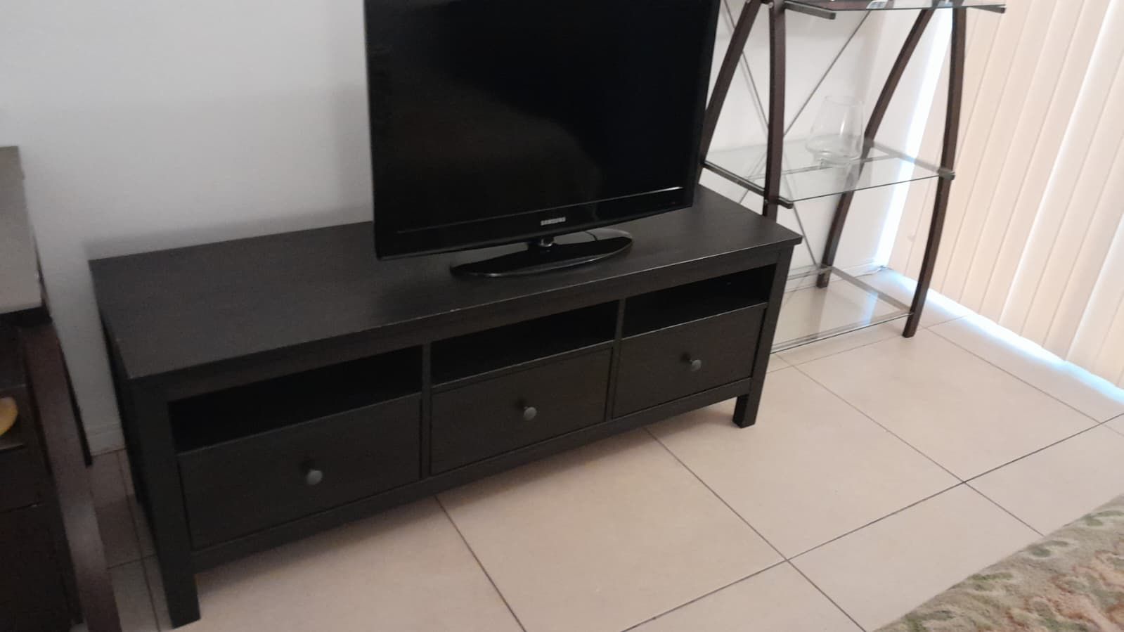 TV Stand 