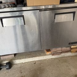 True Refrigerator 2 Doors