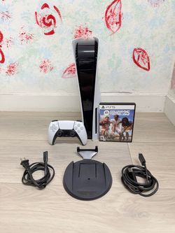 PlayStation 5 Disc Version - 825GB , Bonus 1 Game College Football 25  ( Used )