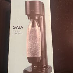Soda Stream Sparkling Water Maker 