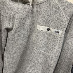 NORTH FACE SWEATER