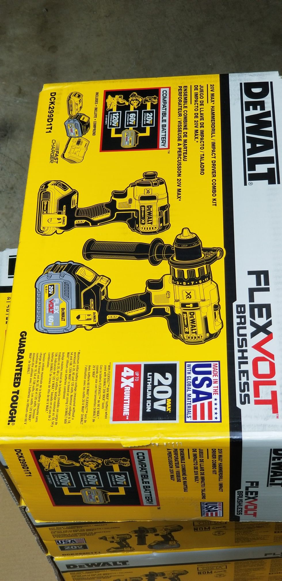 DeWALT DCK299D1T1 FLEXVOLT 20 Volt Hammerdrill and Impact Driver Combo Kit.