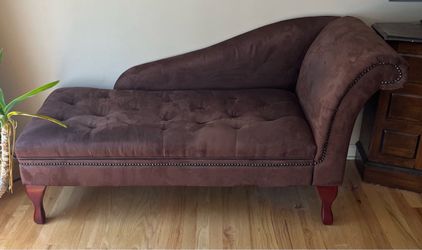 Lounge Chair with Storage