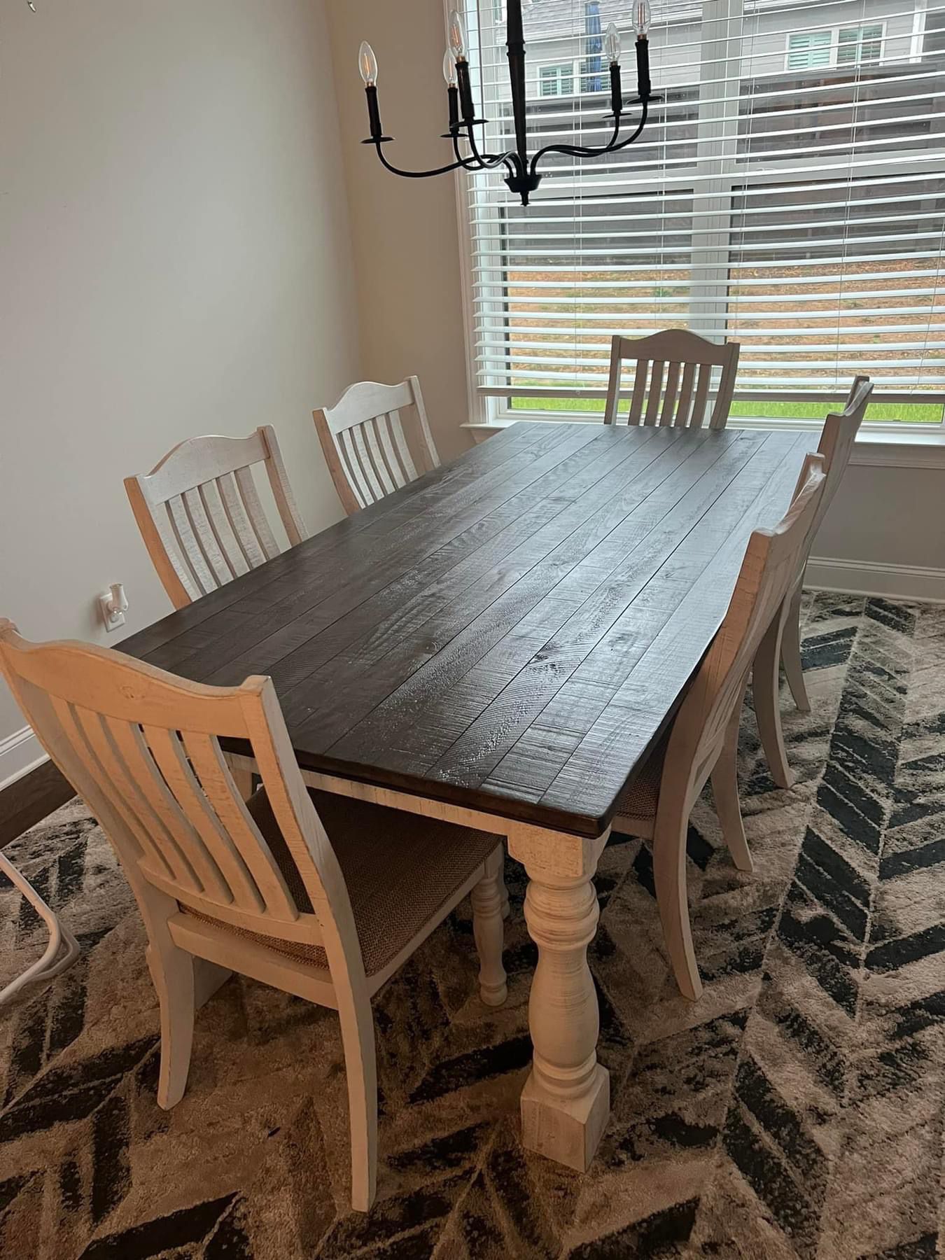 Havalance Dining Table And Chairs