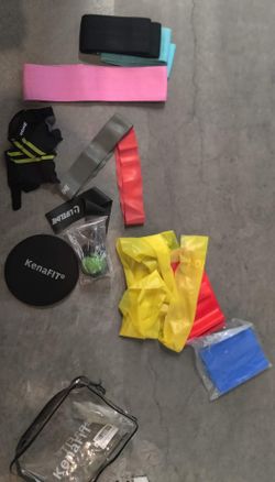 KenaFIT resistance bands and core sliders