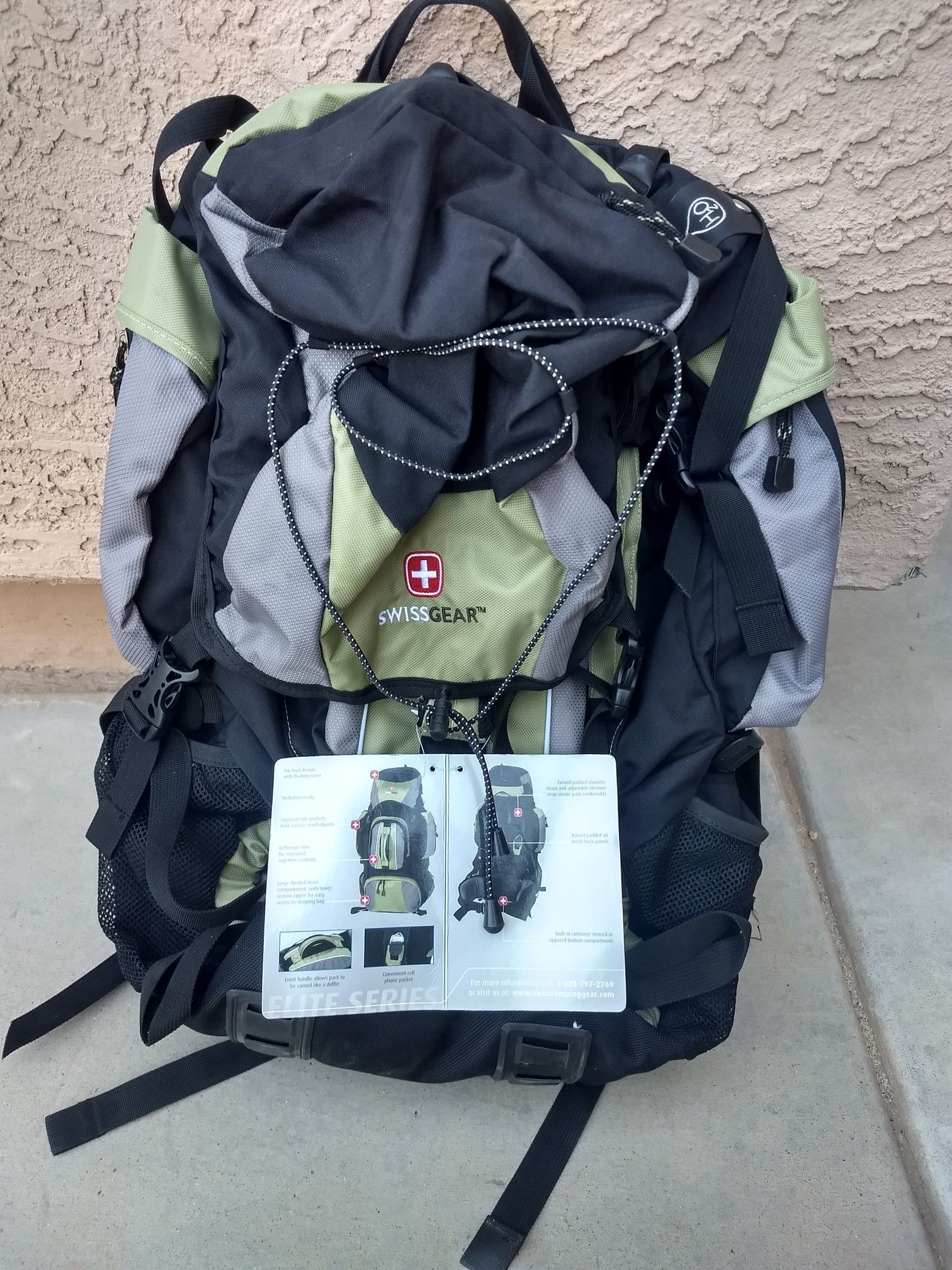 (2) Swiss Gear Hiking Backpacks, Extra Large 5200 Cubic In / 85L