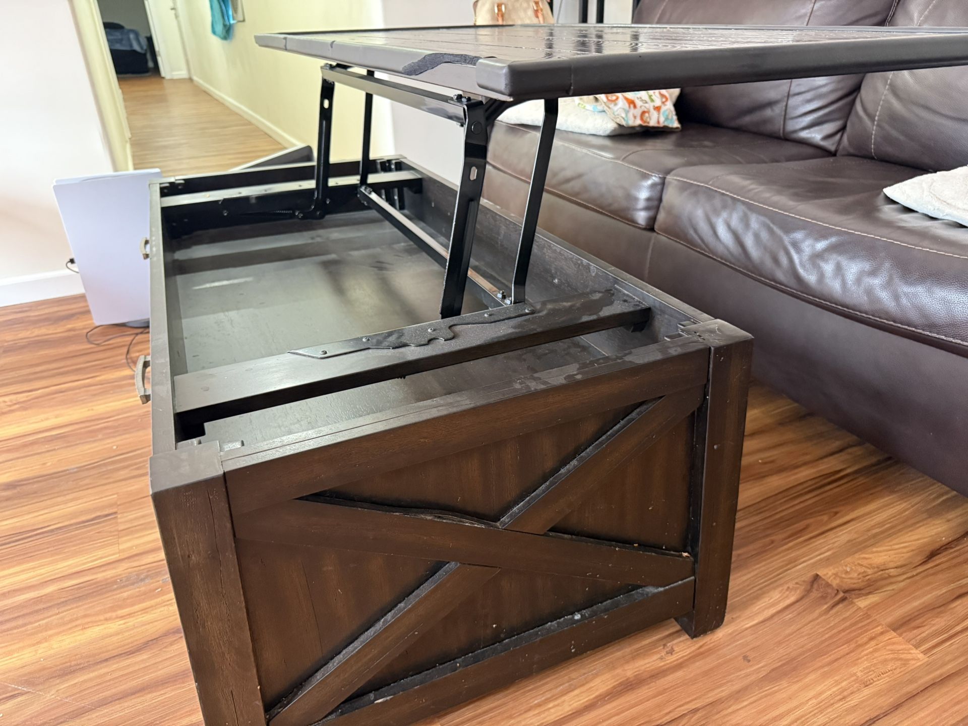 Ashley Furniture Adjustable Lift Top Oak, Dark Espresso coffee Table