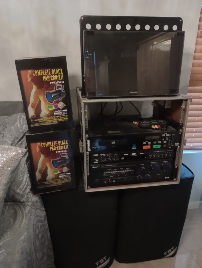 Karaoke Equipment 