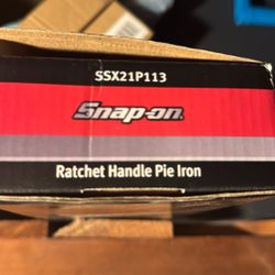 Snap-On Ratchet Handle Pie Iron Collectible