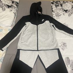 Nike tech fleece black grey hoodie