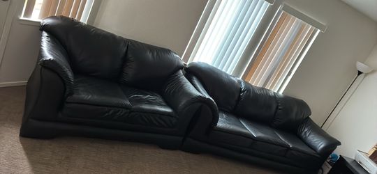 Sofas/loveseat