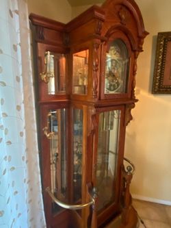 VERY BEAUTIFUL ELEGANT LUXURY GRAND FATHER CLOCK RIDGEWAY BRAND.. HAVE 2 SIDE   PANEL MIRROR GLASS..GREAT CONDITION