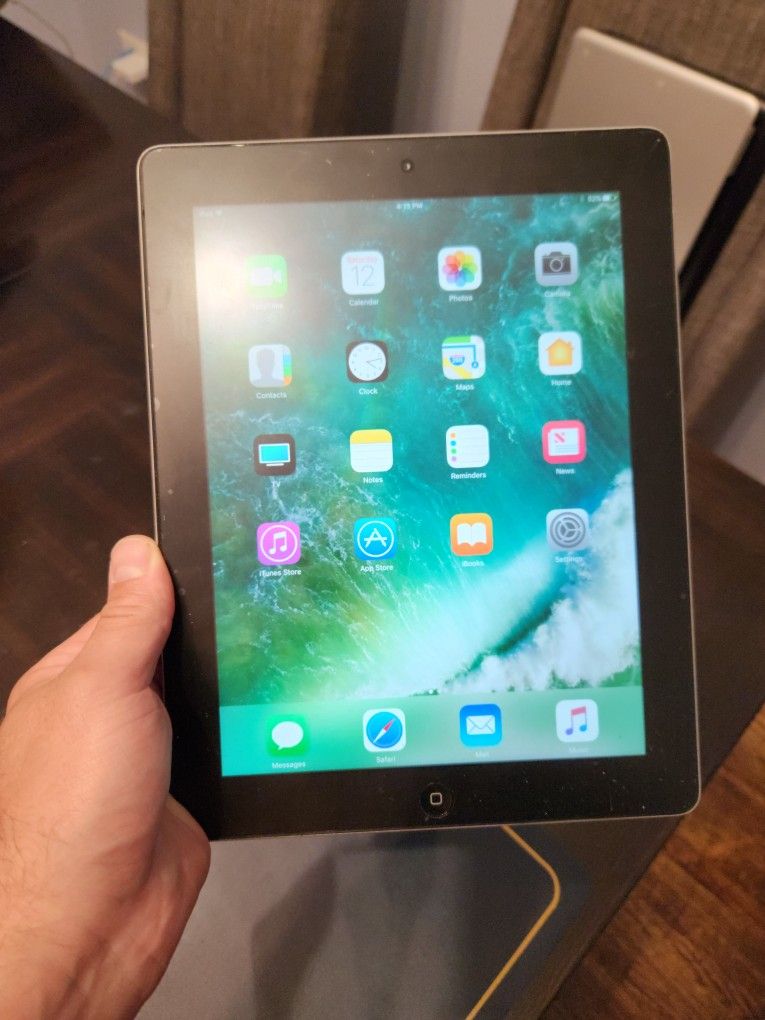 Ipad In Great Condition 35$