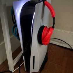 PS5 Bundle (or separate)