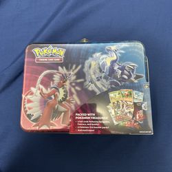 Pokemon TCG Collectors Chest