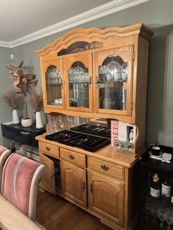 China closet with light