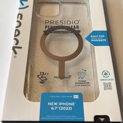 New Speck Presidio Perfect Clear With Glitter MagSafe Case for iPhone 14 Plus