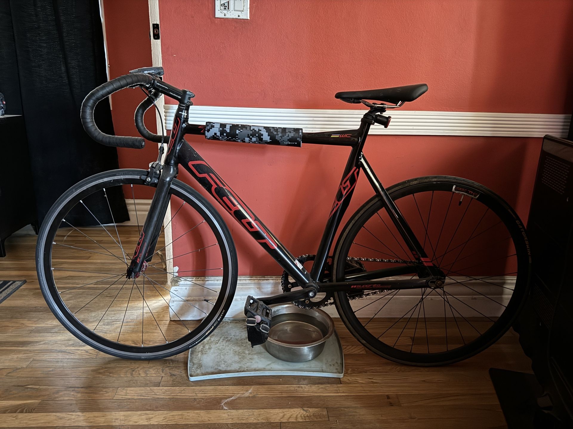 Felt TK3 Road/Track Bike