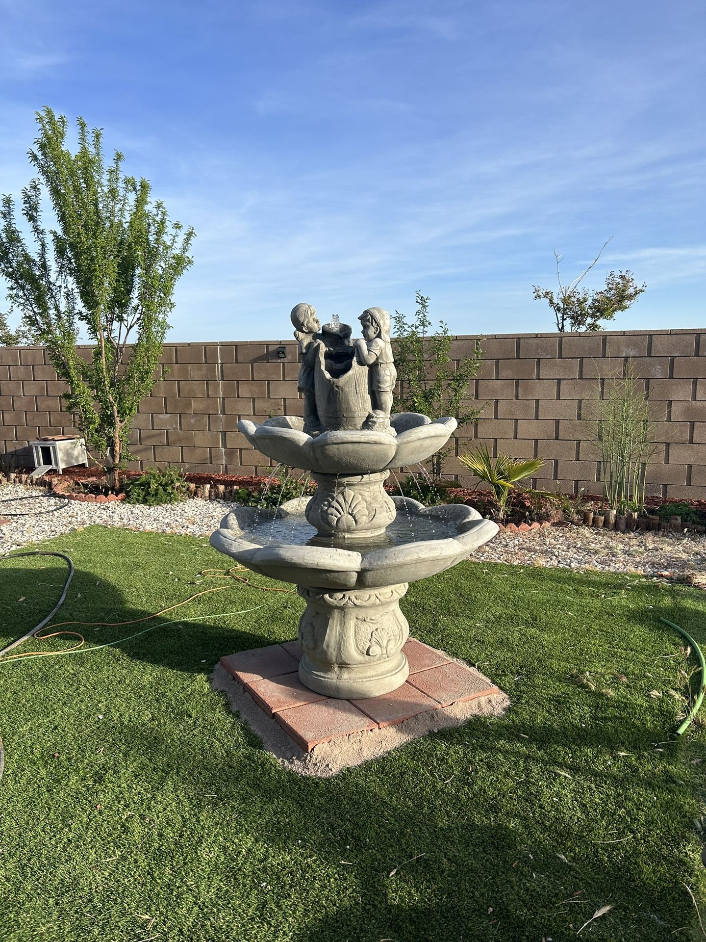 New Water Fountain Made Out Of Cement Perfect Gift