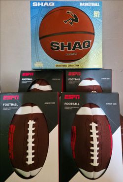 4 ESPN JUNIOR FOOTBALLS AND ONE SHAQ BASKETBALL