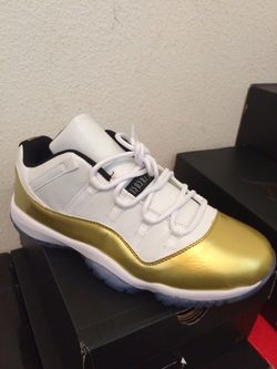 JORDAN RETRO 11. Size 11