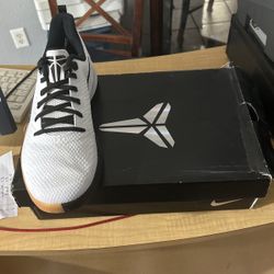 Mamba Focus 'White Gum’