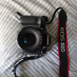 Canon 80d with lens