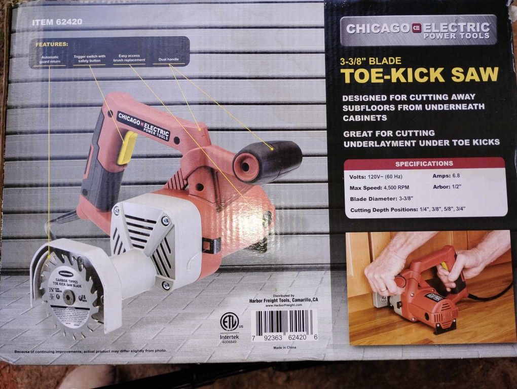 Toe Kick Saw With 2 Extra Blades In Package
