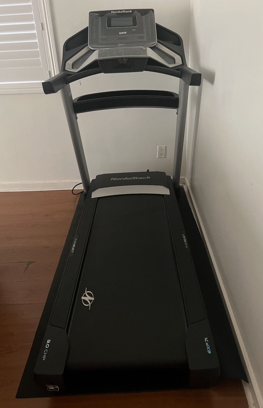 Treadmill: NordicTrack