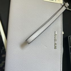 MICHAEL KORS Clutch