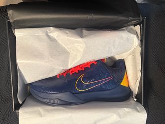 Kobe Caitlin Clark size 10 BRAND NEW AUTHENTIC