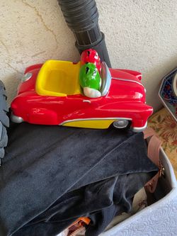 M&M ceramic convertible car