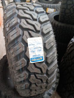New set of tires mud terrain 35 1250 17 lt